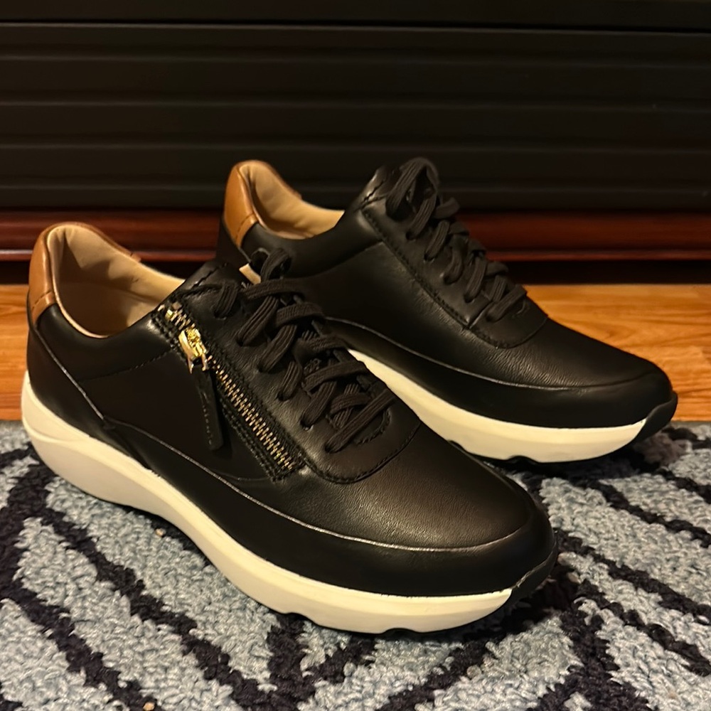 Clarks Black Leather Women's Sneakers